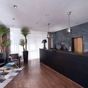Отель Tryp By Wyndham Aquamarin, Любек